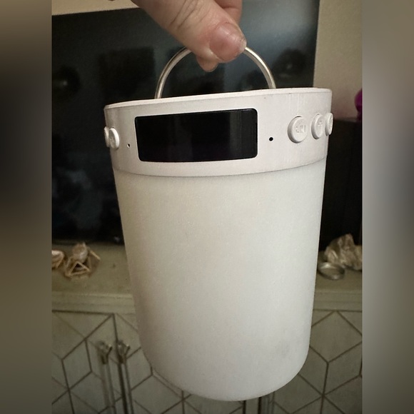 Bluetooth light, alarm and speaker - Picture 3 of 8